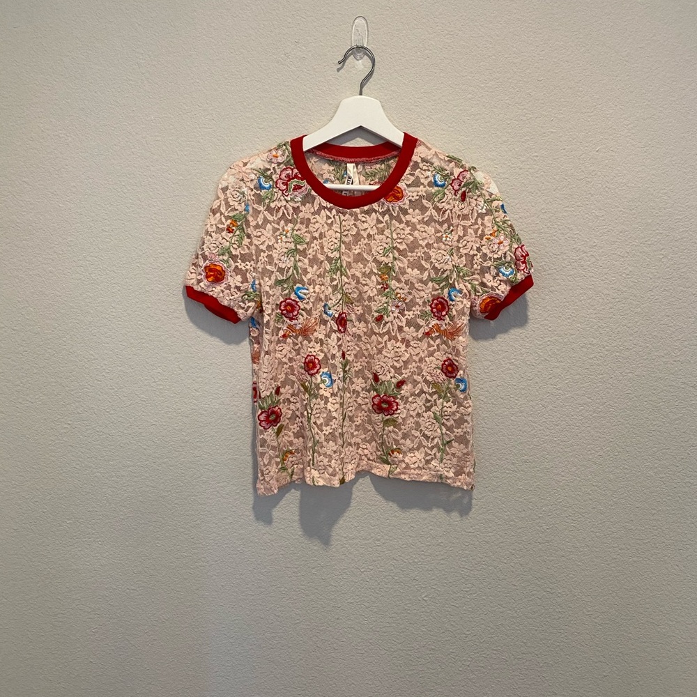 Elli White sheer floral embroidery ringlet tee